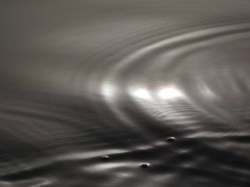 AUM